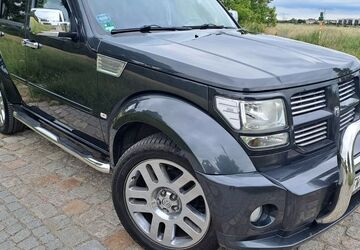 Dodge Nitro 180.000 km 10.900 &euro; Berlin 12359