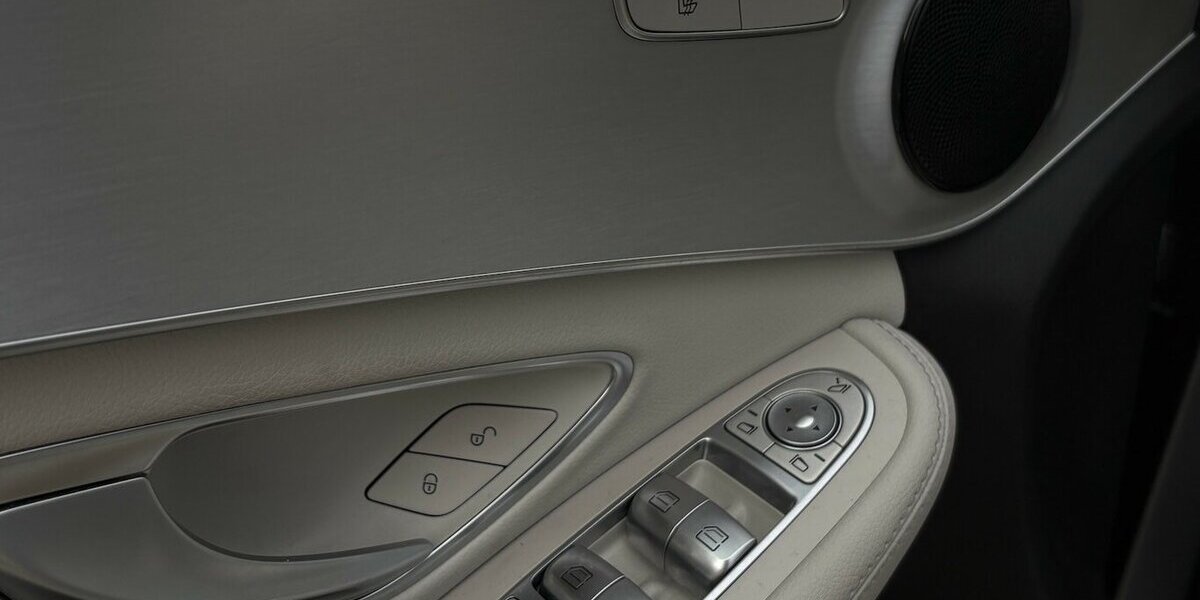 Mercedes-Benz C 220 D T BlueTec NAVI/PDC/SHZ/ACC/SPURHALTE/LED 99.900 km 17.900 &euro; Villingen-Schwenningen 78054