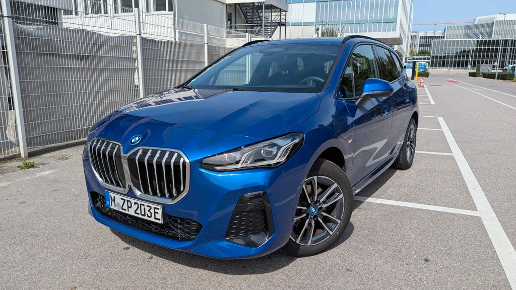 BMW 225 Active Tourer 17.999 km 40.990 &euro; München 80689