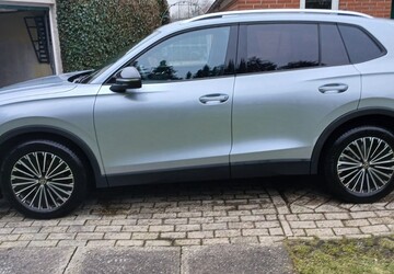 VW Tiguan 22.500 km 32.500 &euro; uplengen 26670