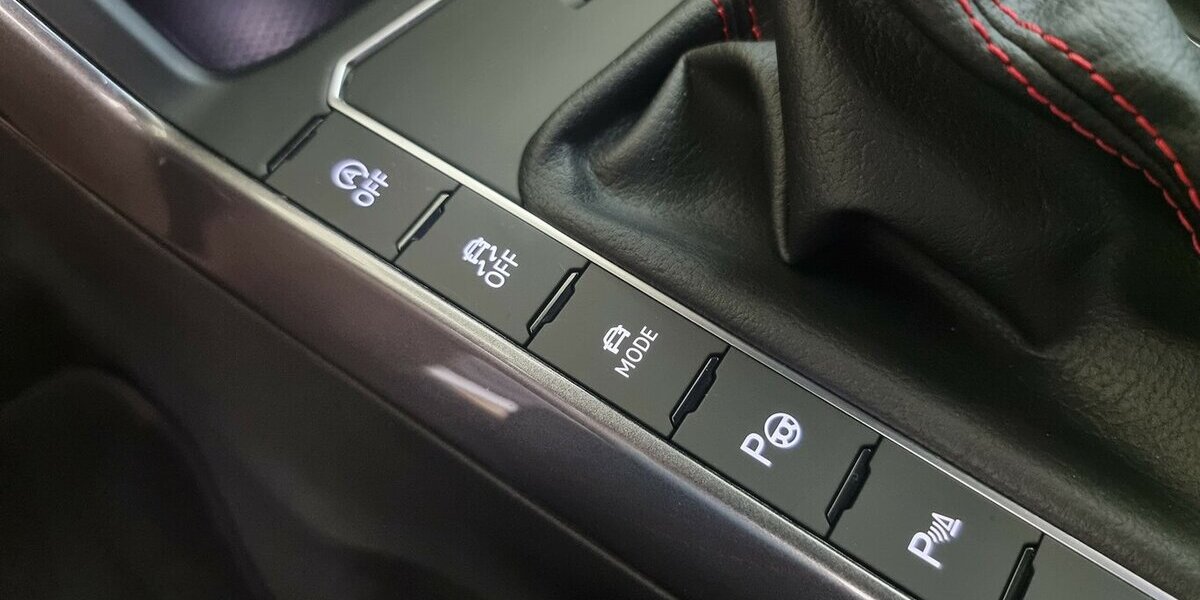VW Polo GTI 2.0 TSI DSG Matrix-LED ACC APP SHZ DAB 18.300 km 23.900 &euro; Garrel 49681