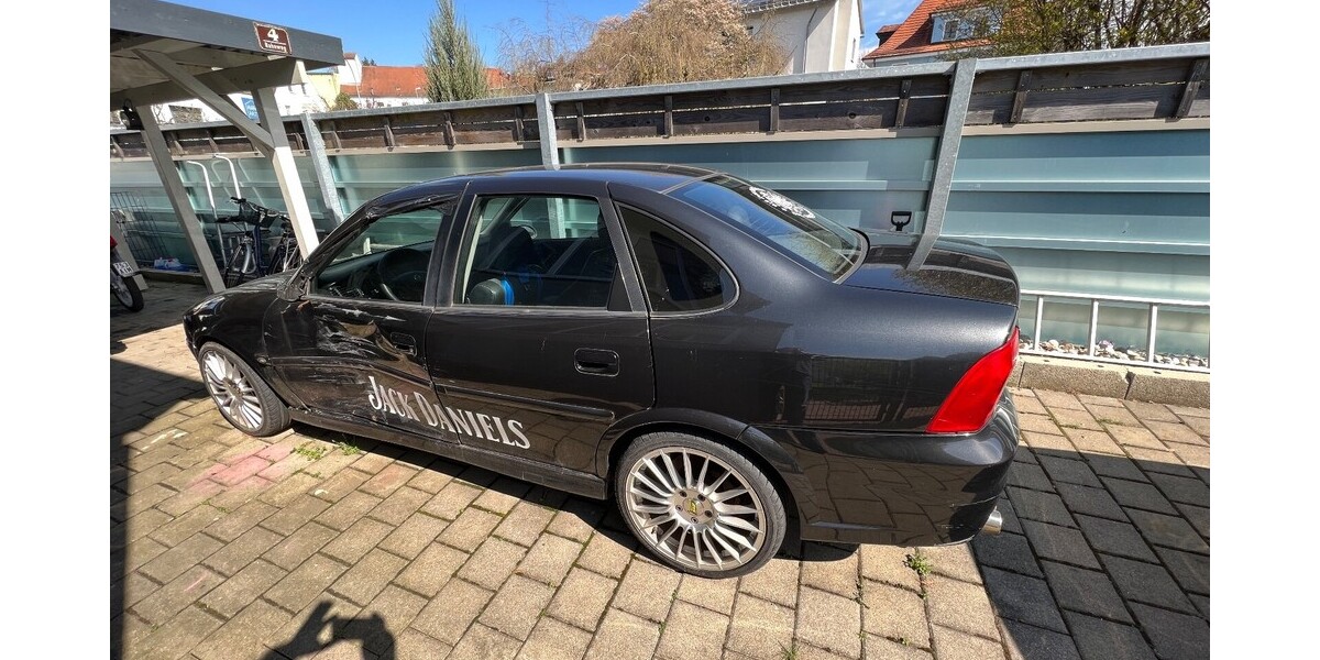 Opel Vectra B 240.000 km 2.400 &euro; Nabburg 92507