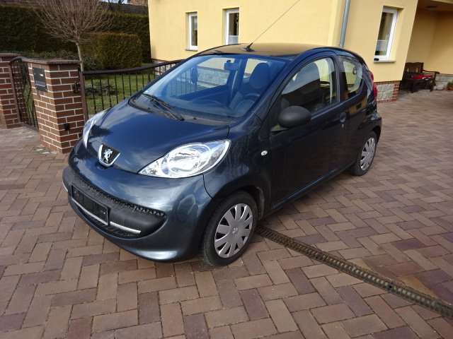 Peugeot 107 92.344 km 1.000 &euro; Luckaitztal (OT Buchwäldchen) 03229