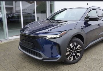 Toyota bZ4X 43.730 km 27.500 &euro; Bad Gögging 93333