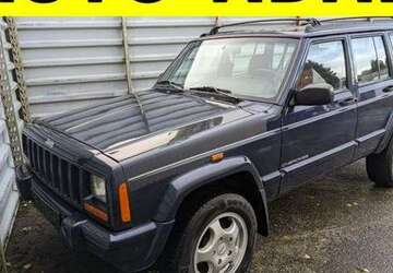Jeep Cherokee 246.550 km 11.900 &euro; Lübeck 23556