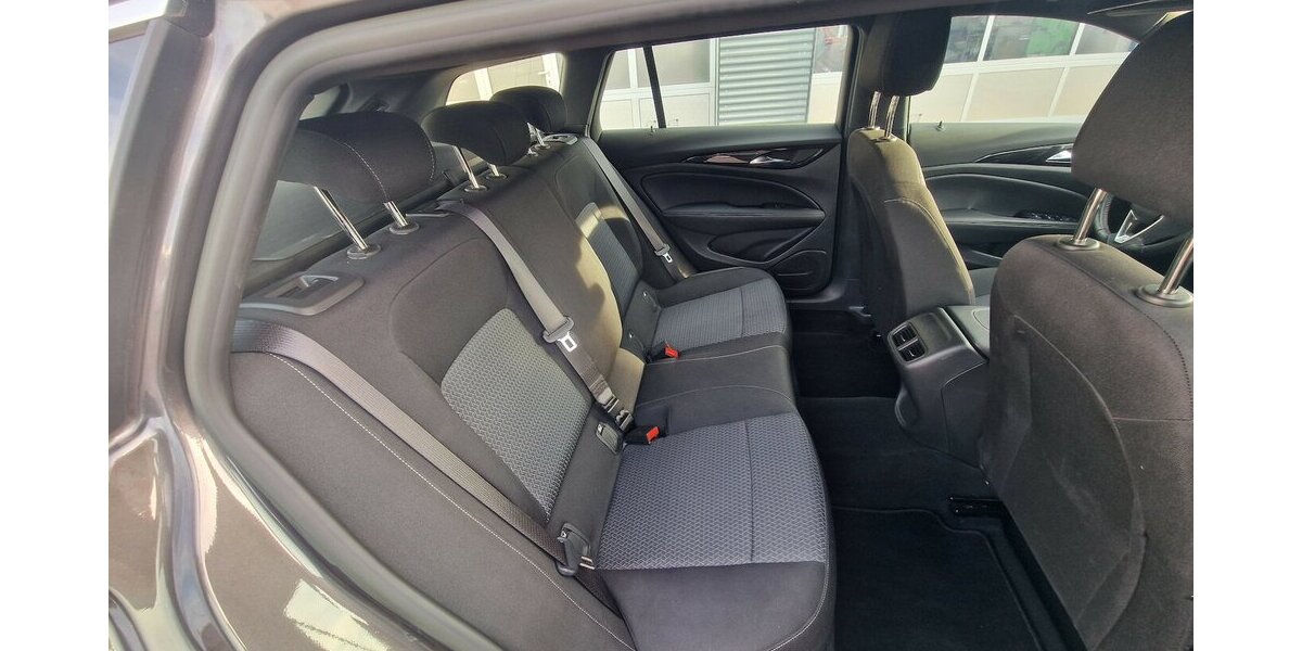 Opel Insignia 1.5 D Elegance Klimautomatik NAVI 130.000 km 14.499 &euro; Landau 76829