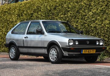 VW Polo 114.385 km 3.950 &euro; Son en Breugel 5691L