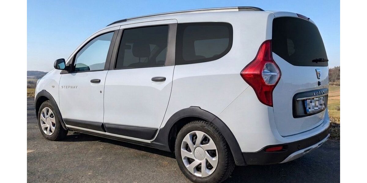 Dacia Lodgy 78.000 km 12.500 &euro; Glashütten 95496