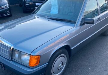 Mercedes-Benz 190 131.000 km 8.900 &euro; Hamm 59065