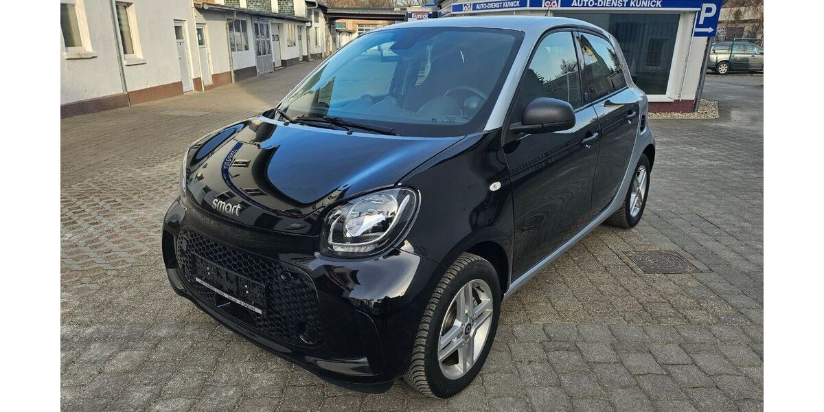 Smart ForFour 12.433 km 11.490 &euro; Dessau-Roßlau 06844