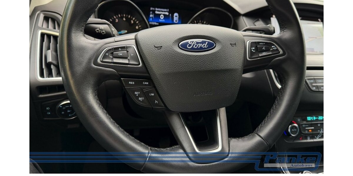 Ford Focus Titanium*AHK*SHZ*Tempo*Keyless*Navi* 117.279 km 9.380 &euro; Berlin 13187