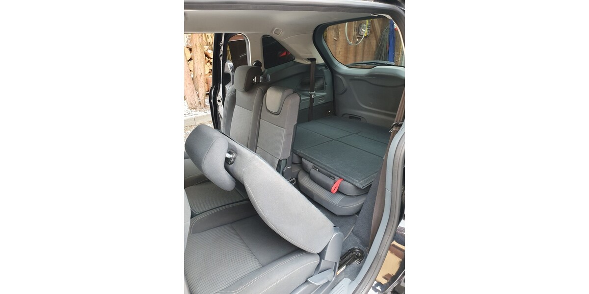 Ford Grand C-Max 186.165 km 5.000 &euro; Muldestausee OT Pouch 