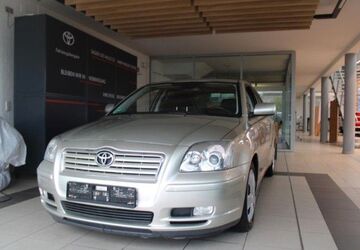 Toyota Avensis 208.000 km 2.600 &euro; Baden-Baden 76532