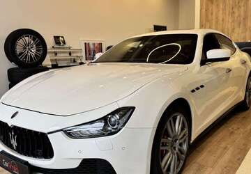 Maserati Ghibli 91.390 km 32.500 &euro; Schaafheim 64850