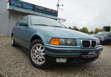 BMW 328 157.301 km 8.950 &euro; München 81829