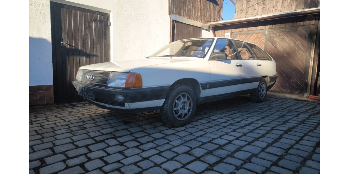 Audi 100 178.000 km 2.290 &euro; Neustadt 