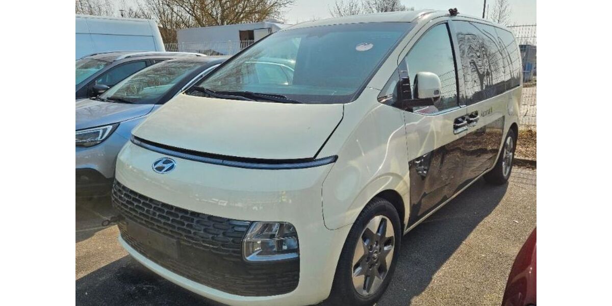 Hyundai STARIA 76.700 km 22.440 &euro; Eilenburg 04838