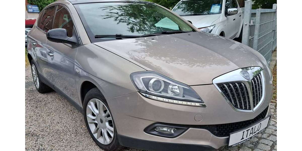 Lancia Delta 198.000 km 4.950 &euro; Pößneck 07381