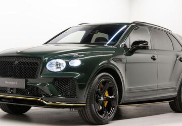 Bentley Bentayga 7.500 km 289.251 &euro; Maastricht Airport 