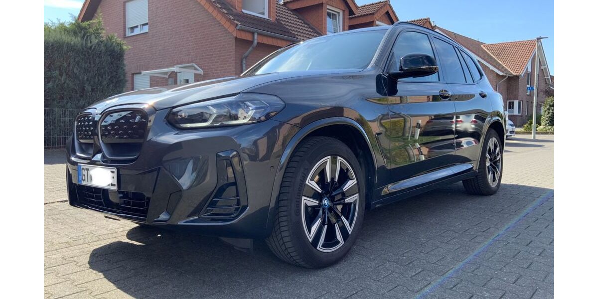 BMW iX3 15.950 km 47.990 &euro; Rheda-Wiedenbrück 33378