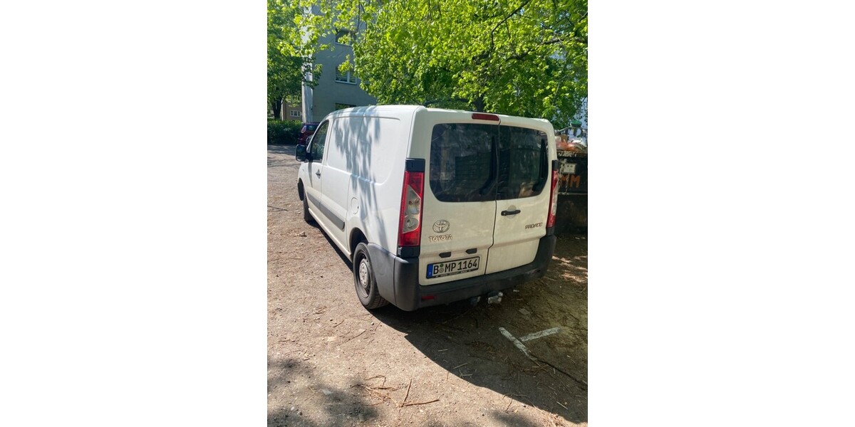 Toyota Proace 83.000 km 8.500 &euro; Berlin 10178