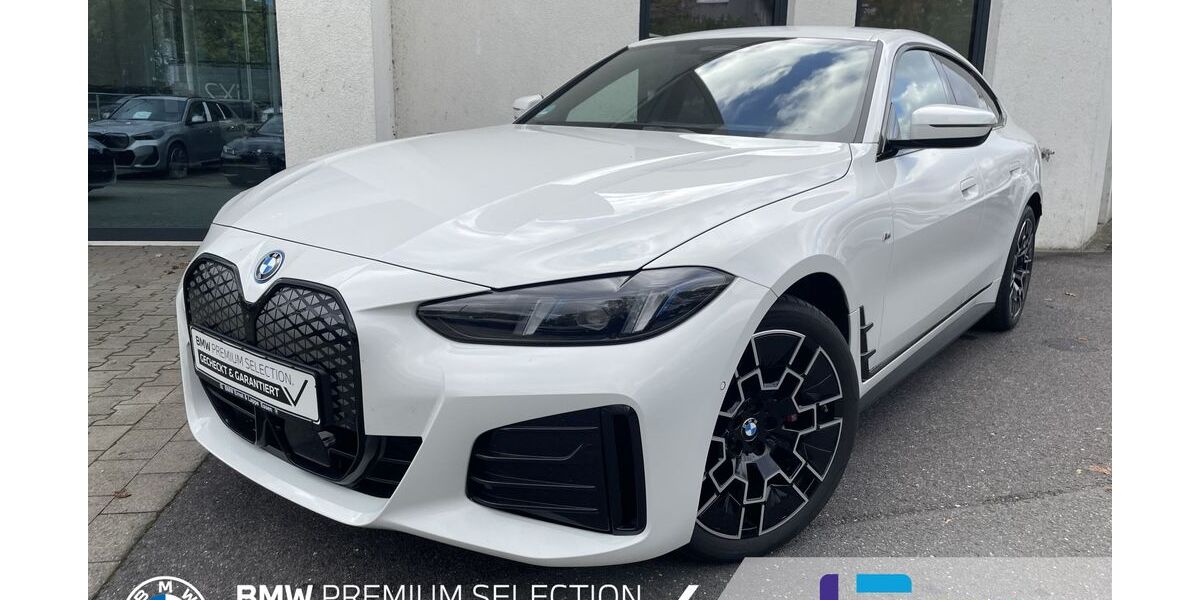 BMW i4 29.741 km 49.970 &euro; Essen 45134