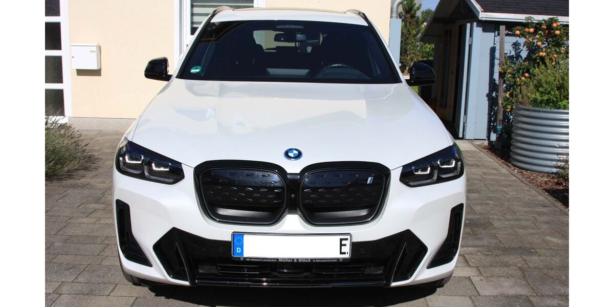 BMW iX3 30.900 km 41.500 &euro; Panketal 16341
