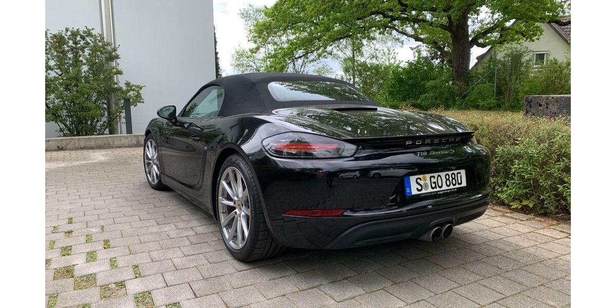Porsche Boxster 71.940 km 63.900 &euro; Stuttgart 70565