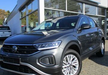 VW T-Roc 14.083 km 29.990 &euro; Harsefeld-Hollenbeck 21698