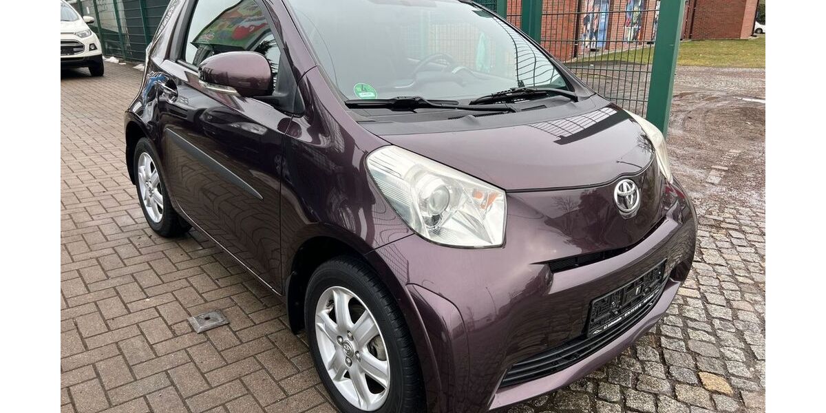 Toyota IQ 110.000 km 4.190 &euro; Berlin Weißensee-Pankow 13086