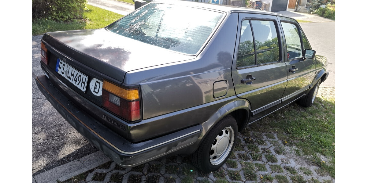 VW Jetta,1986,Diesel,Automatik 54 PS 160.000 km 5.880 &euro; Attenkirchen 85395