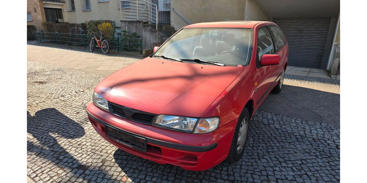Nissan Almera 175.000 km 720 &euro; Berlin 13403