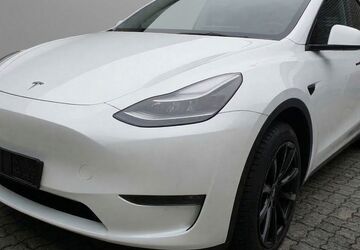 Tesla Model Y 73.736 km 29.750 &euro; Steinbach-Hallenberg OT Herges-Hallenberg 98587