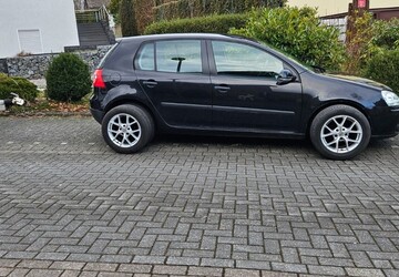 VW Golf V 158.000 km 3.600 &euro; Möhnesee 59519