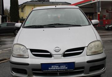 Nissan Almera Tino 68.000 km 3.600 &euro; Bonn 53179