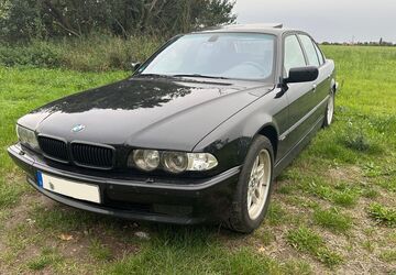 BMW 740 395.000 km 14.999 &euro; Berlin 12351