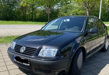 VW Bora 129.747 km 4.200 &euro; Bad Neustadt an der Saale 97616