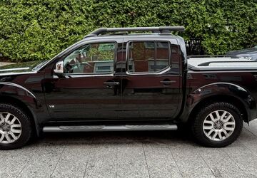 Nissan Navara 48.000 km 14.980 &euro; München 81827
