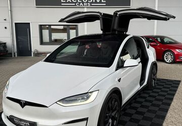 Tesla Model X 90.555 km 75.950 &euro; Emsbüren 48488