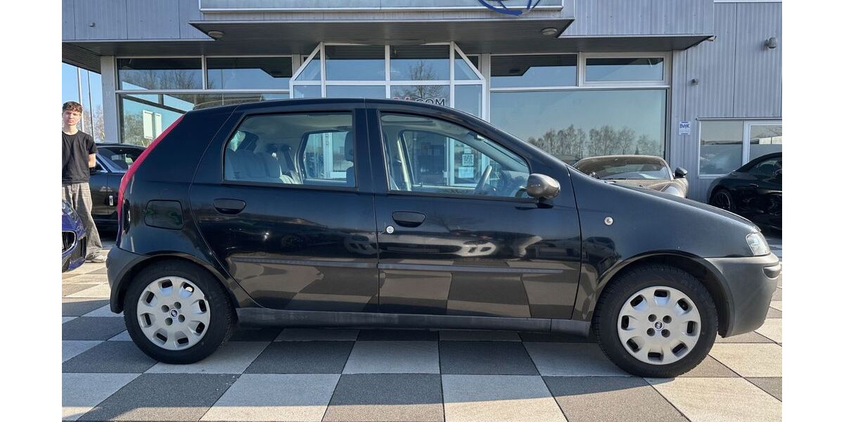 Fiat Punto 165.500 km 2.485 &euro; Bad Oldesloe 23843