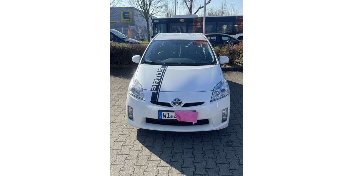 Toyota Prius 179.000 km 8.200 &euro; Mainz Kastel 55252