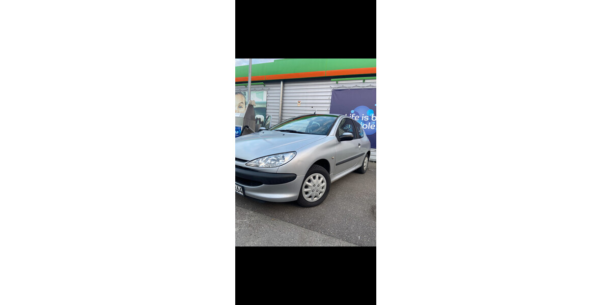 Peugeot 206 95.000 km 3.000 &euro; München 80313