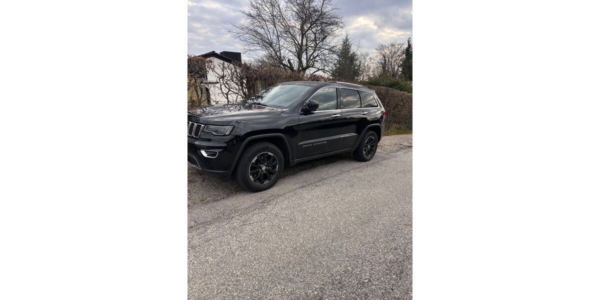 Jeep Grand Cherokee 82.000 km 22.700 &euro; Pöcking 82343