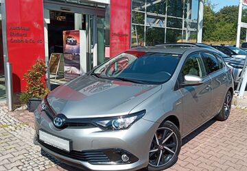 Toyota Auris 58.056 km 16.490 &euro; Brensbach 64395