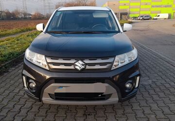 Suzuki Vitara 103.600 km 12.800 &euro; Mannheim 68219