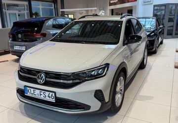 VW Taigo 5.555 km 29.550 &euro; Emmerich am Rhein 46446