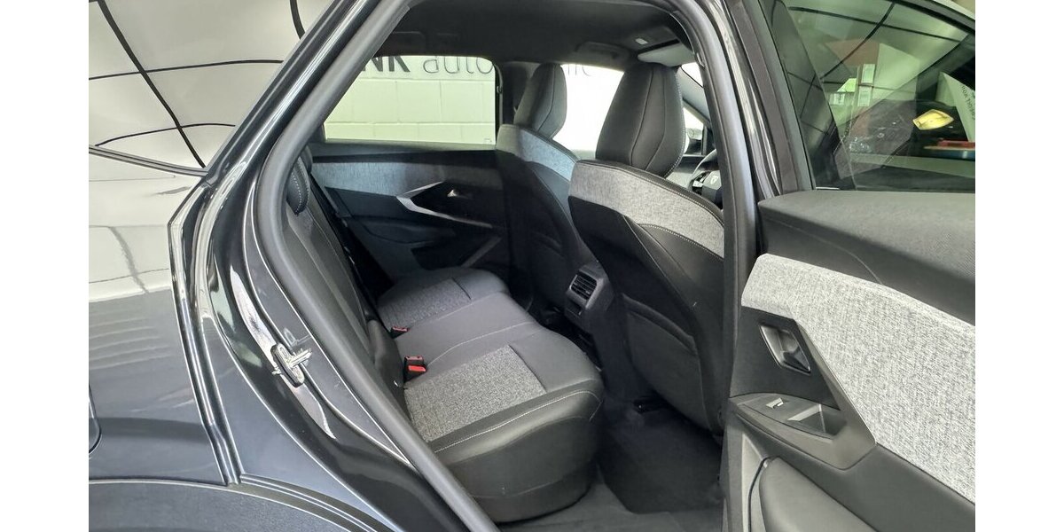 Peugeot 3008 Allure 145 Mild Hybrid Full LED 360° 38.211 km 24.870 &euro; Lich 35423