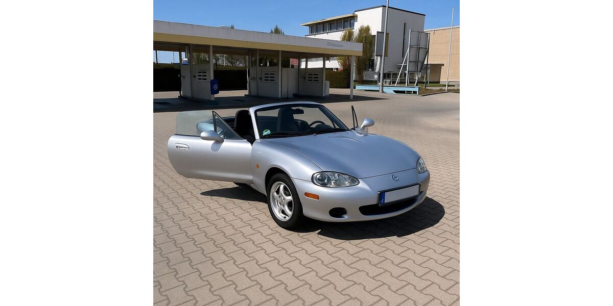 Mazda MX-5 63.800 km 8.900 &euro; Göppingen 73035