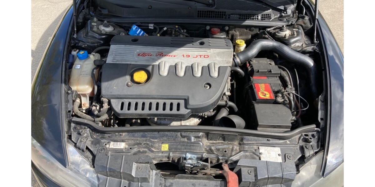 Alfa Romeo 147 163.210 km 5.000 &euro; Berkatal 37297