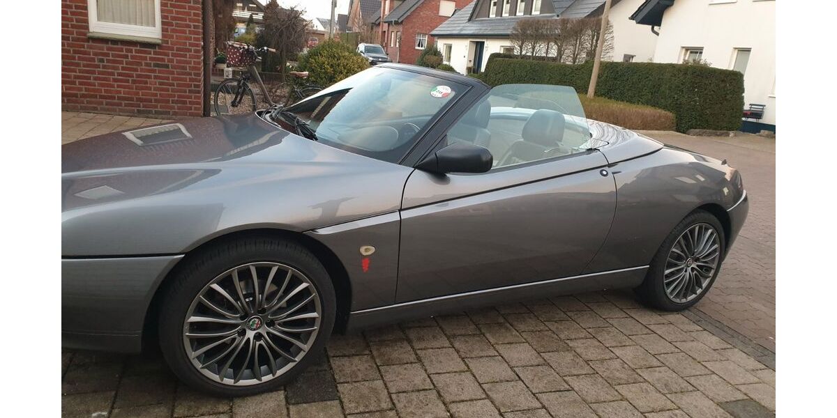 Alfa Romeo Spider 151.000 km 8.299 &euro; Bocholt 46399